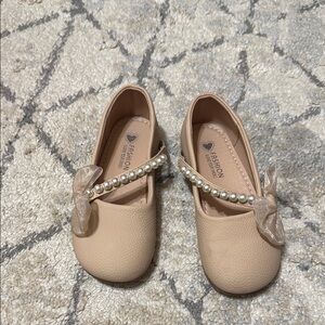 Kids Beige Bow Shoes